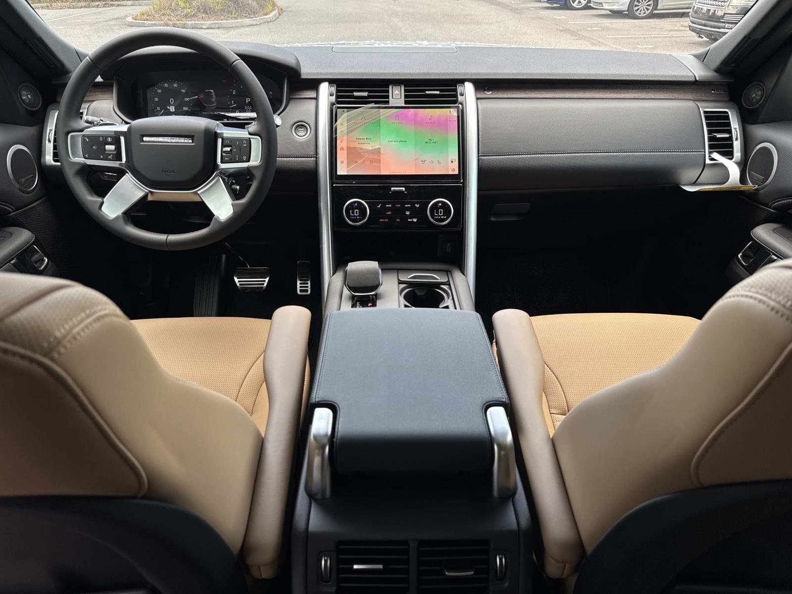 New 2026 Land Rover Discovery Dynamic SE AWD/4WD image 16