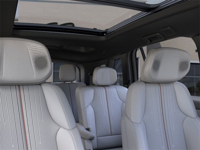 New 2026 Cadillac Vistiq Luxury w/ LPO, Floor Liner Package image 24