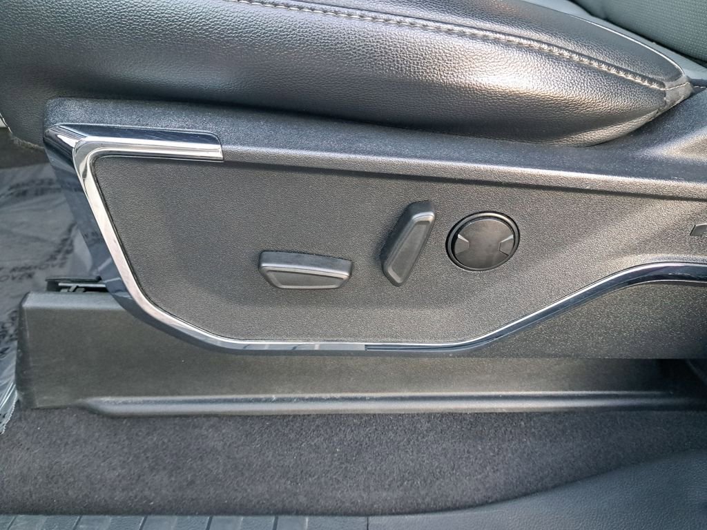Used 2023 Ford F150 Lariat image 36