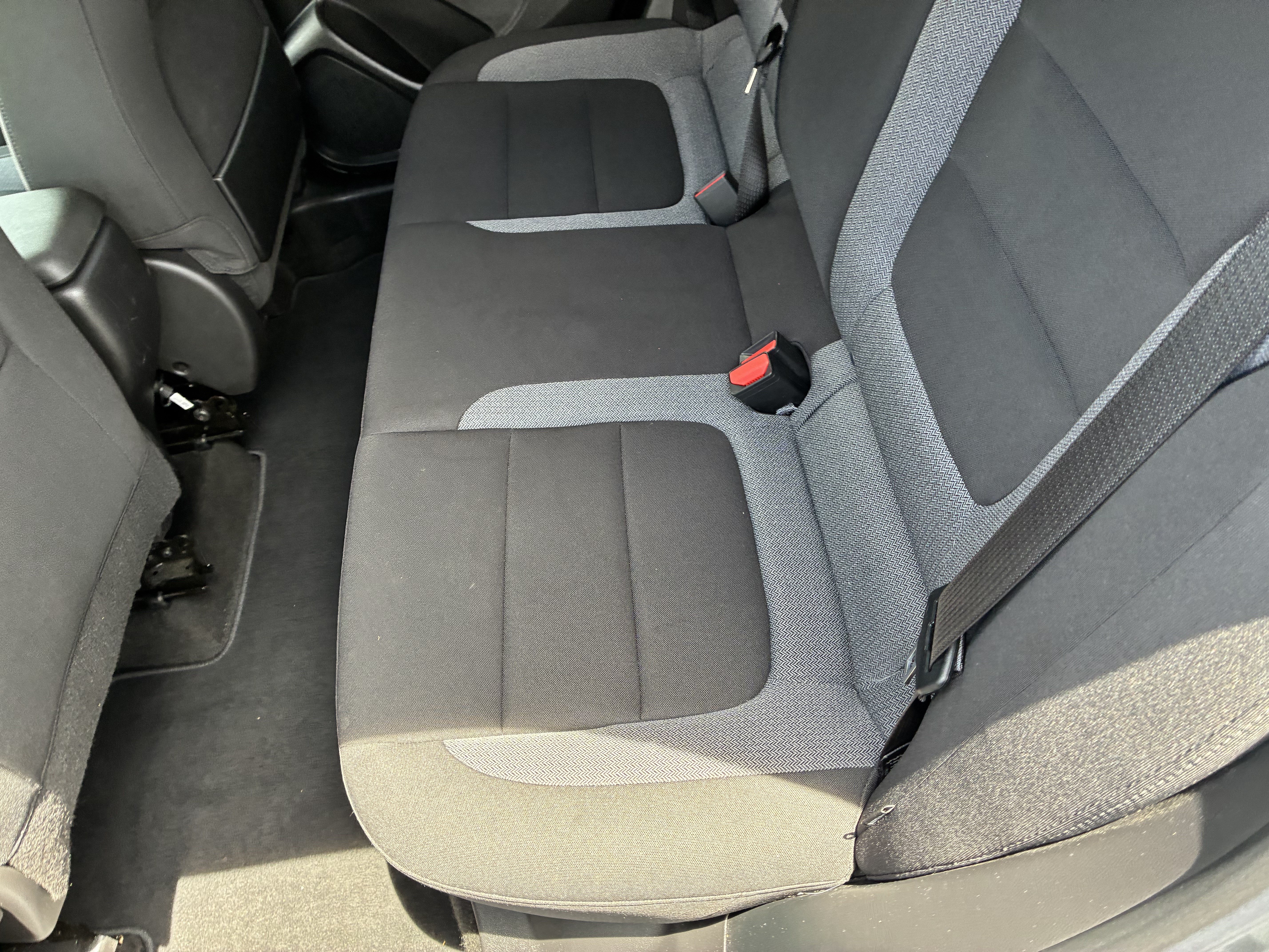 Used 2024 Chevrolet TrailBlazer LT w/ LT Cold Weather Package FWD image 14
