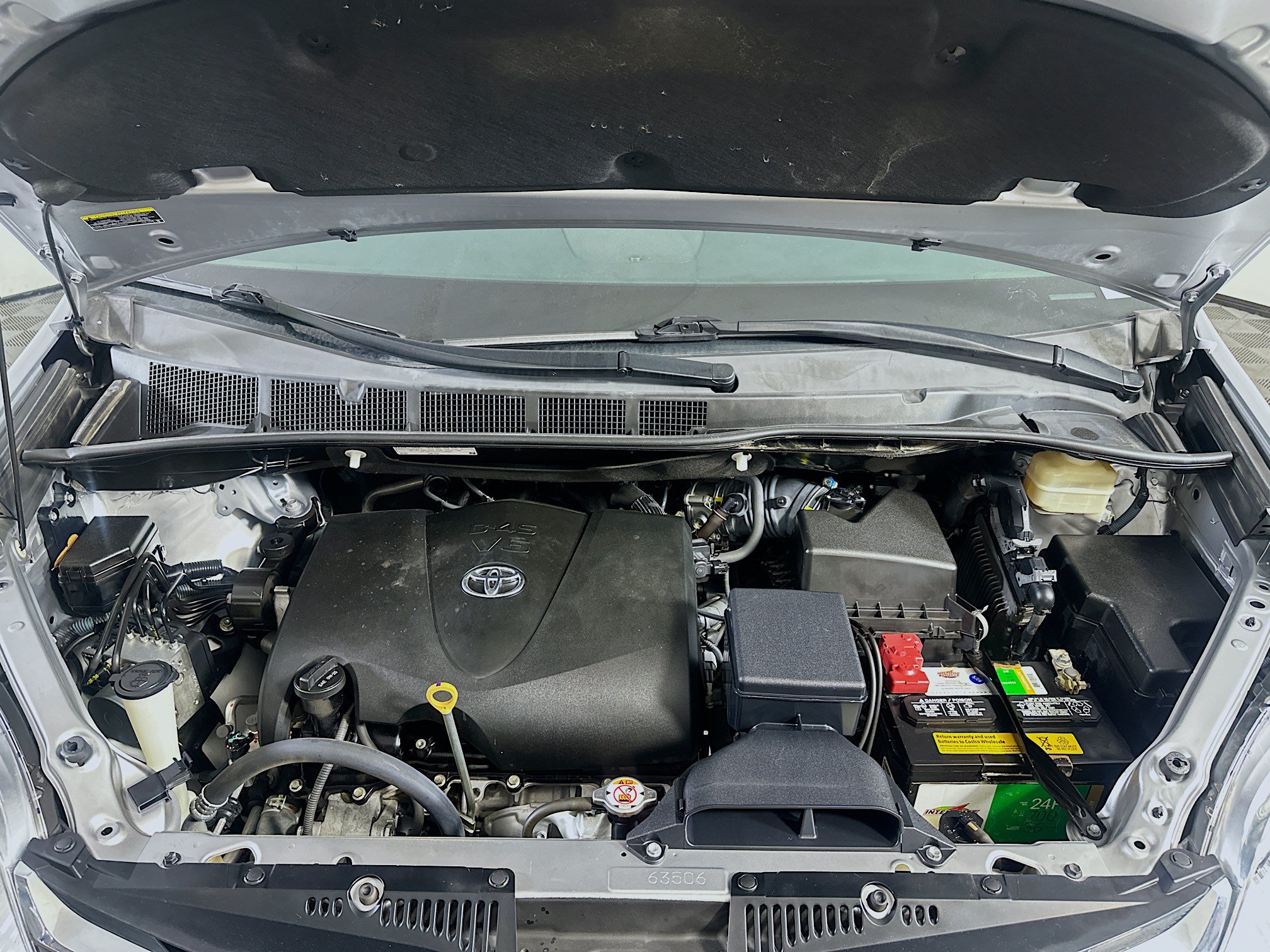 Used 2018 Toyota Sienna LE FWD image 34