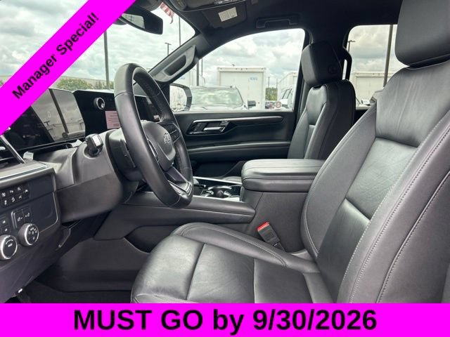 Used 2025 Chevrolet Suburban Z71 AWD/4WD image 15
