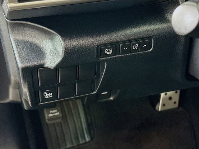 Used 2016 Lexus IS 300 AWD image 10