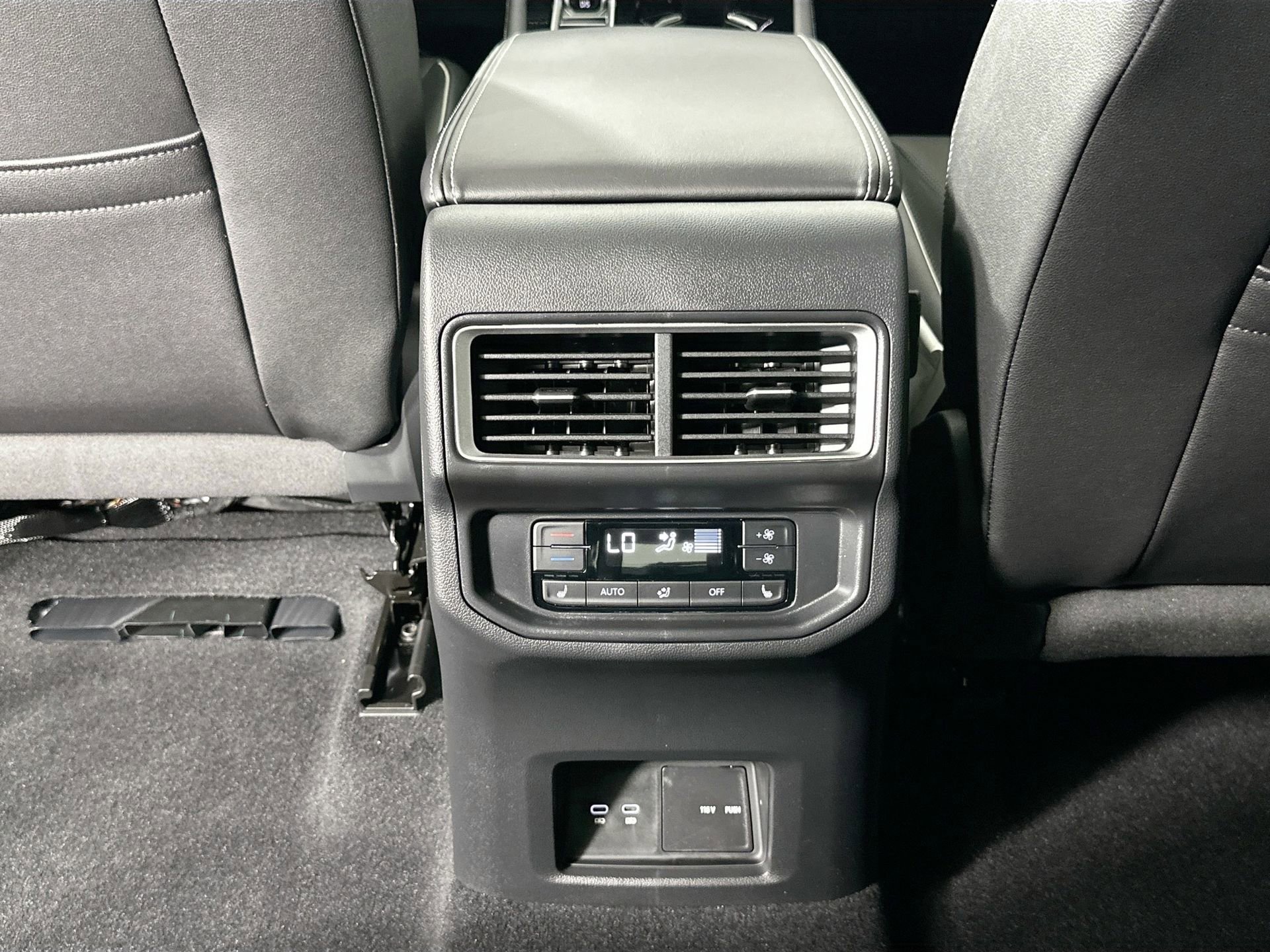 New 2026 Volkswagen Atlas SEL Premium R-Line image 28