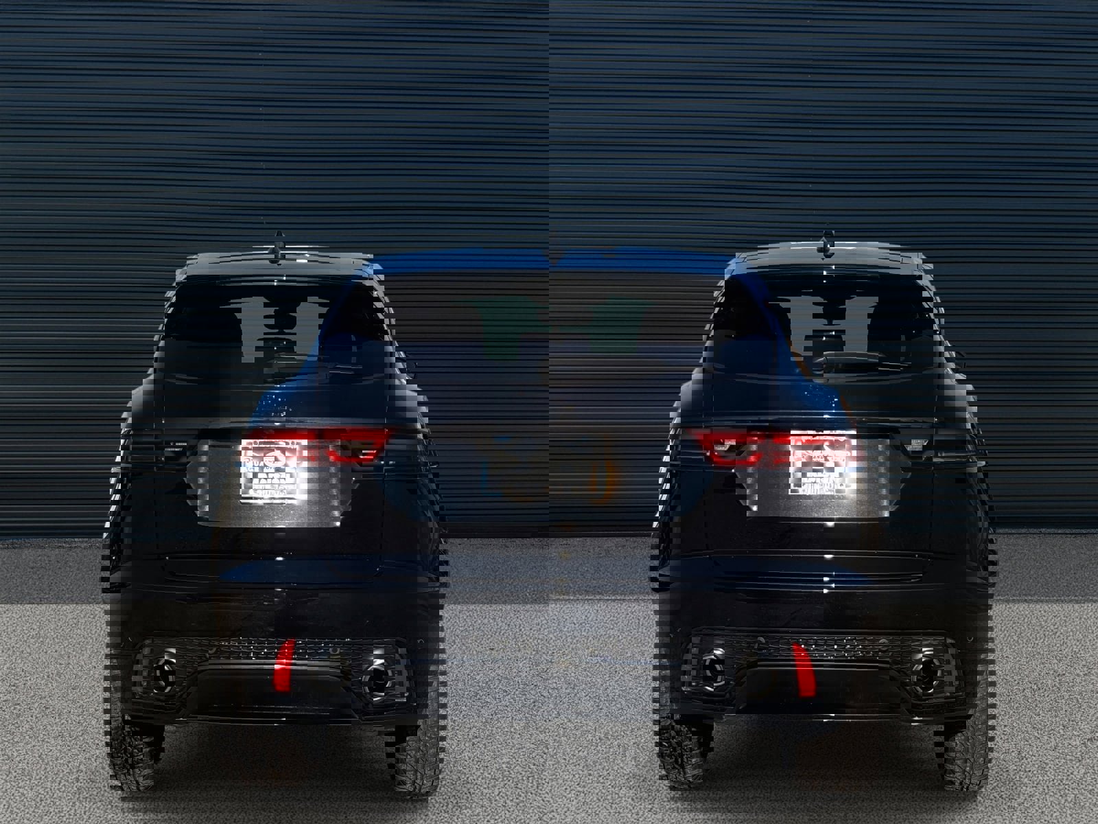 Used 2024 Jaguar E-PACE R-Dynamic SE image 6