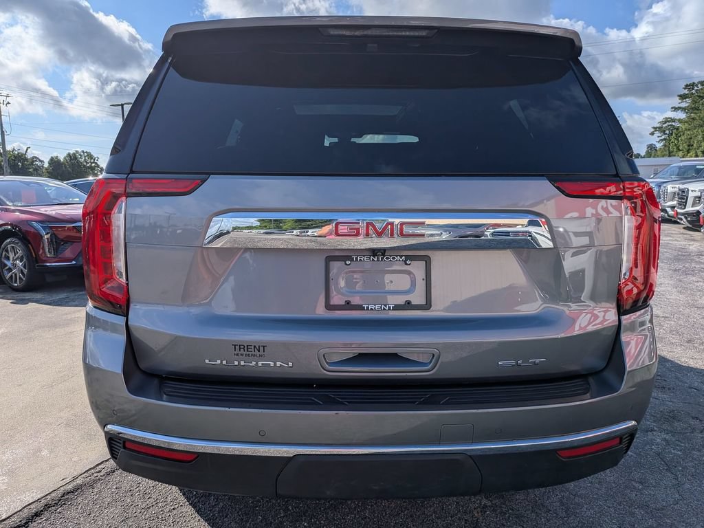 Used 2021 GMC Yukon SLT w/ SLT Premium Package AWD/4WD image 3
