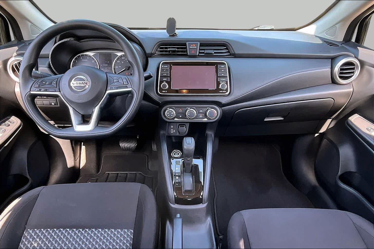 Used 2021 Nissan Versa S FWD image 14