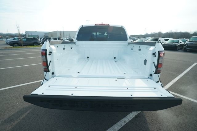 Used 2024 Nissan Frontier PRO-4X w/ Technology Package image 17