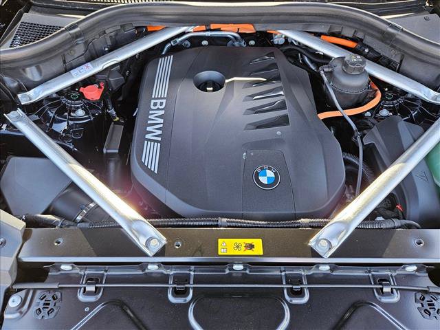 New 2026 BMW X5 xDrive50e w/ M Sport Package AWD/4WD image 17