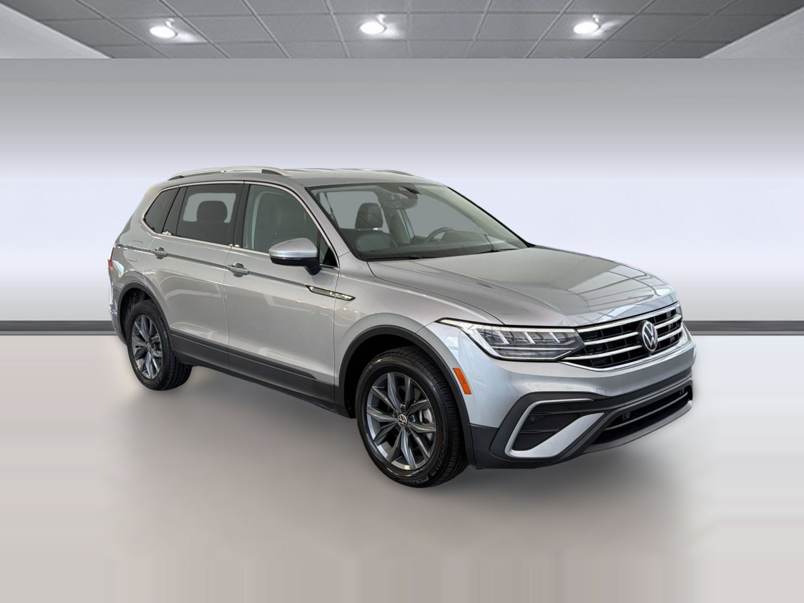 Used 2022 Volkswagen Tiguan SE FWD image 7