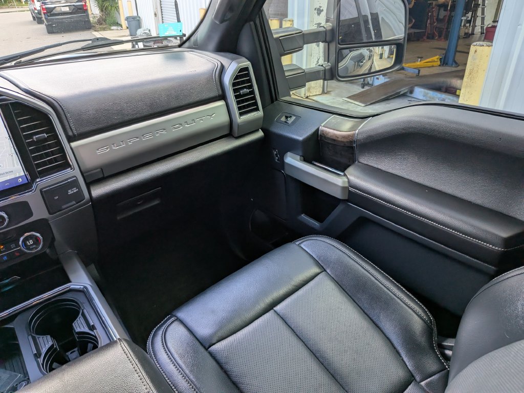 Used 2022 Ford F350 Lariat w/ Lariat Ultimate Package AWD/4WD image 17