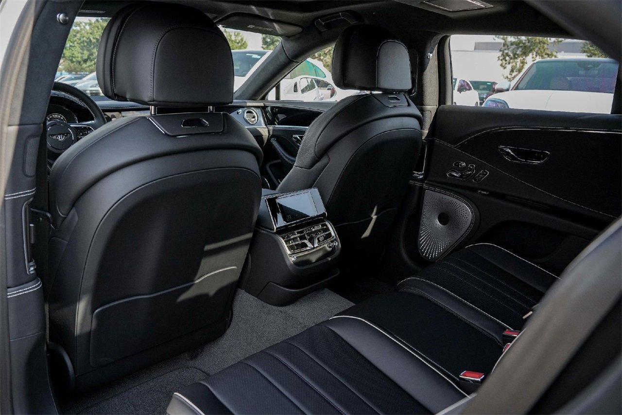 New 2026 Bentley Flying Spur Plug-In Hybrid image 34