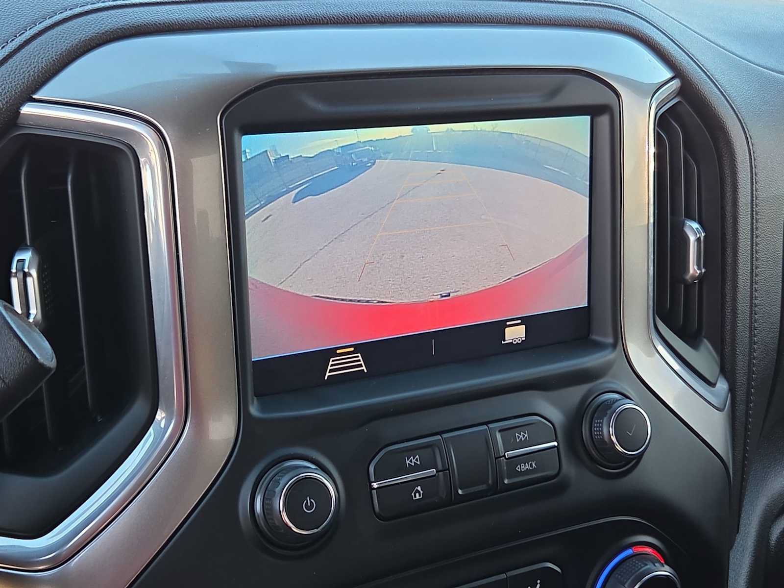 Used 2021 Chevrolet Silverado 1500 LT Trail Boss w/ Bed Protection Package AWD/4WD image 25
