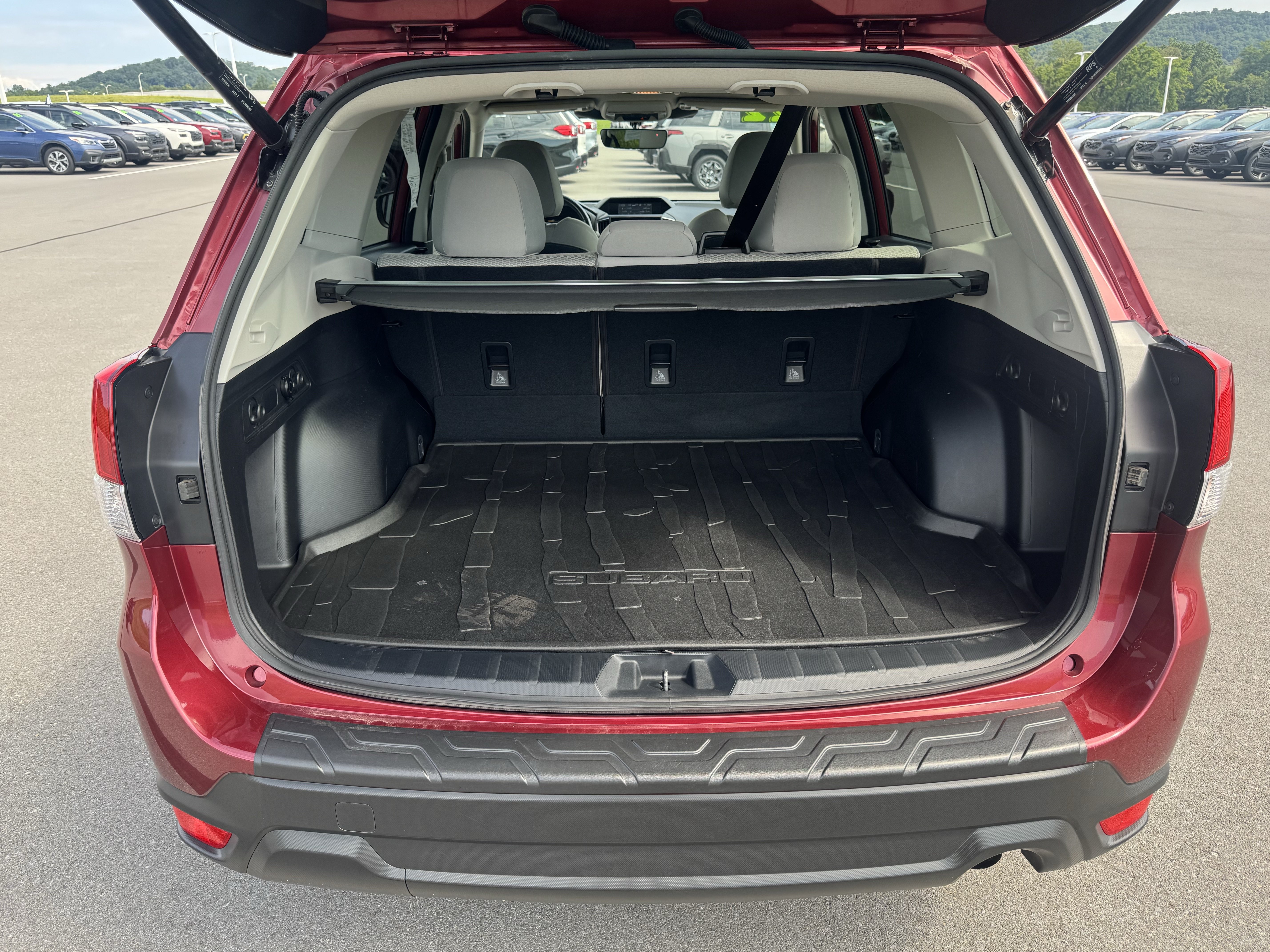 Certified 2022 Subaru Forester Premium AWD/4WD image 5