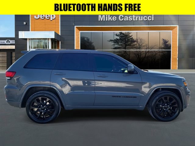 Used 2019 Jeep Grand Cherokee Altitude image 3