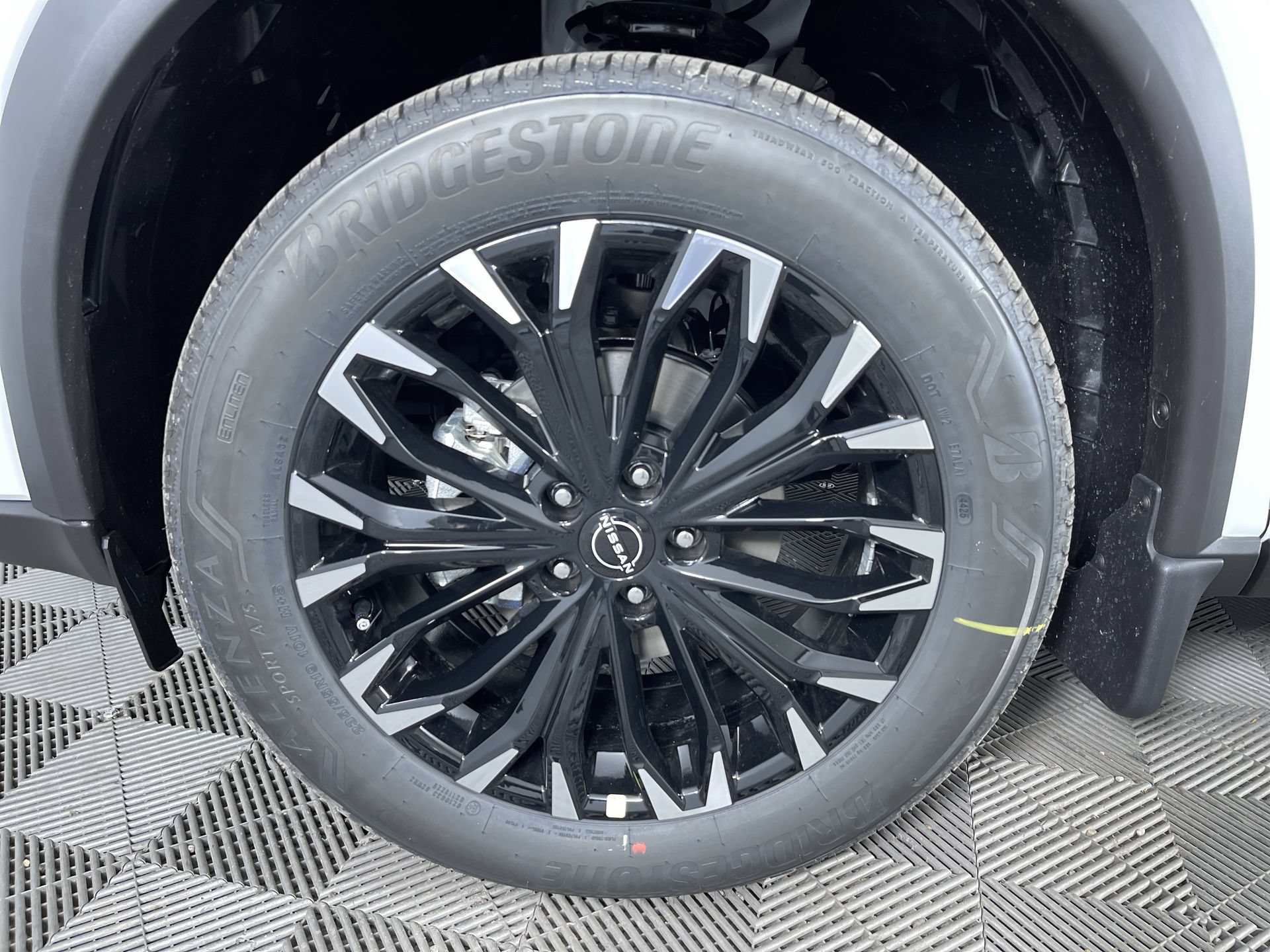 New 2026 Nissan Rogue Dark Armor AWD/4WD image 26