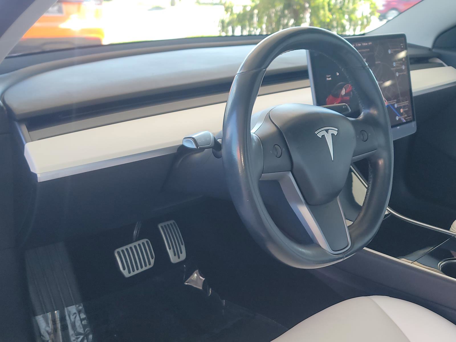 Used 2018 Tesla Model 3 image 8
