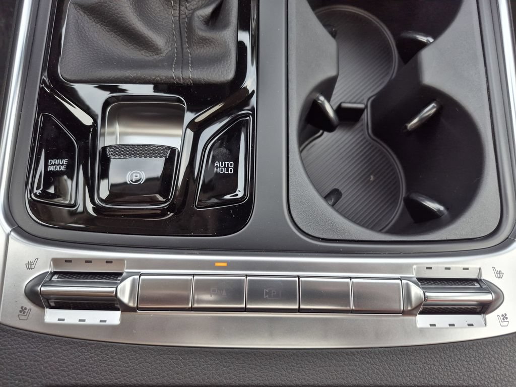 New 2026 Kia Carnival SX w/ SX Dark Edition Package FWD image 26