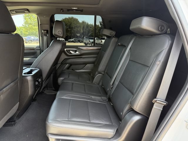 Used 2022 Chevrolet Tahoe Z71 w/ Luxury Package AWD/4WD image 27