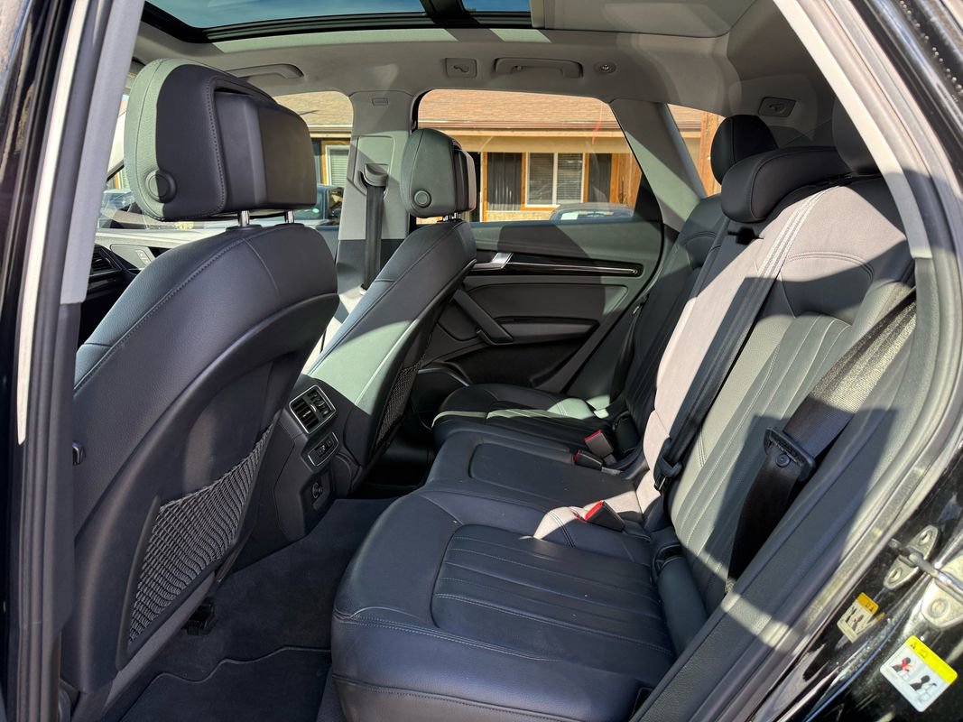 Used 2019 Audi Q5 2.0T Premium w/ Convenience Package image 16