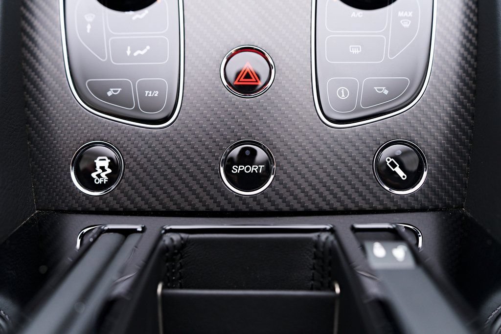 Used 2016 Aston Martin DB9 GT RWD image 85