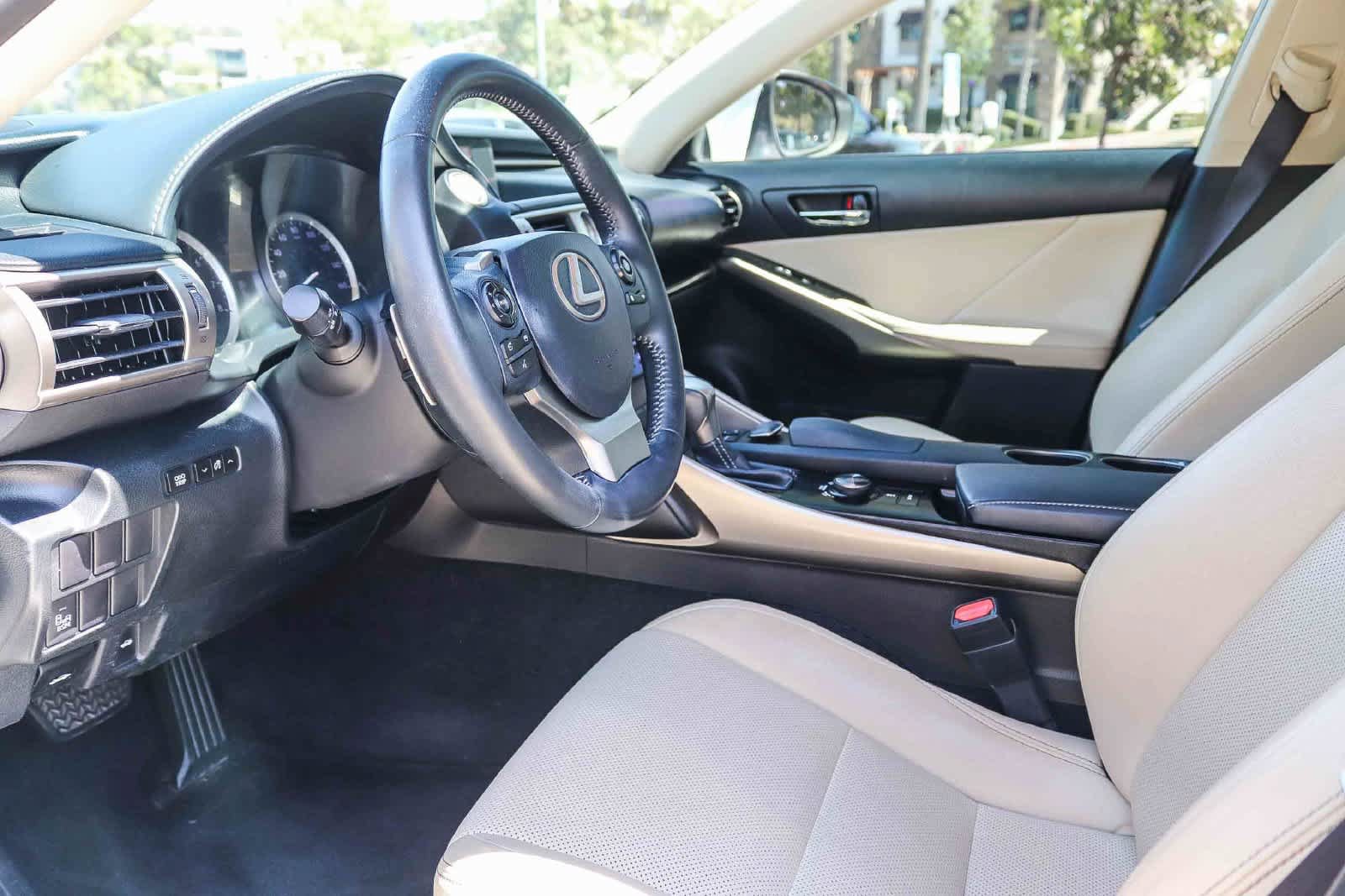 Used 2014 Lexus IS 250 w/ Navigation Package RWD image 14