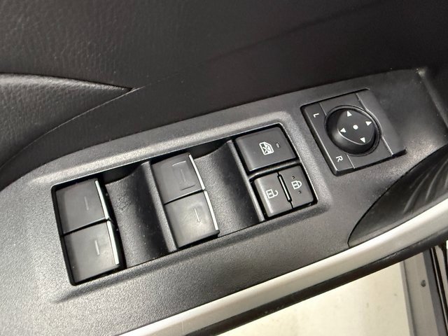 Used 2022 Toyota RAV4 XLE Premium image 30