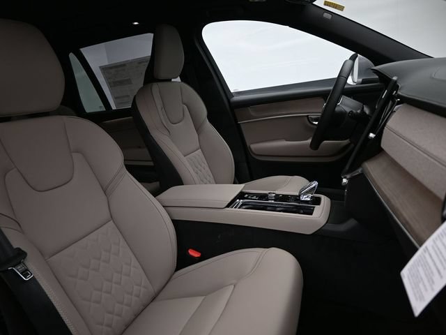 New 2026 Volvo XC90 T8 Plus w/ Protection Package Premier AWD/4WD image 37