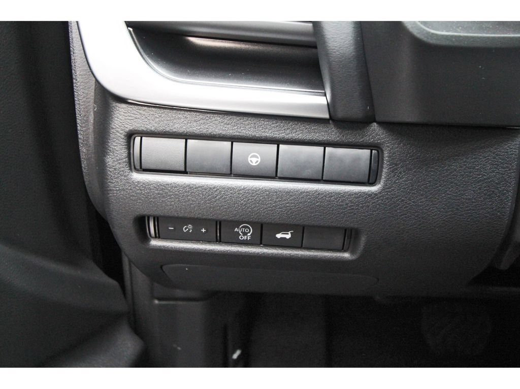 New 2026 Nissan Rogue Dark Armor FWD image 17