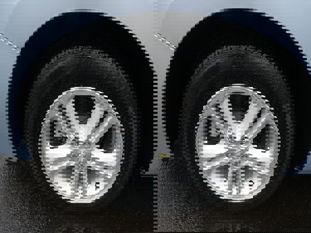 Used 2017 Chevrolet Cruze LT w/ Convenience Package image 34