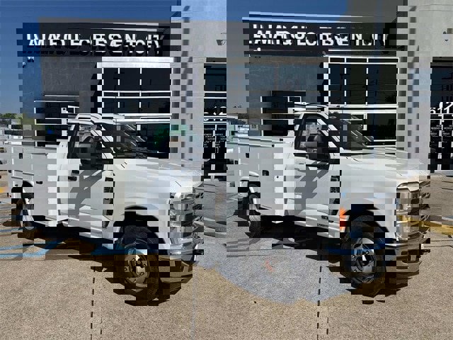 New 2023 Ford F350 XL w/ XL Chrome Package
