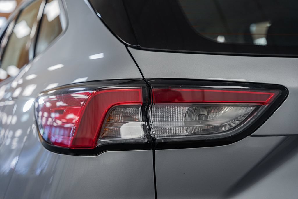 Certified 2020 Ford Escape S FWD image 6
