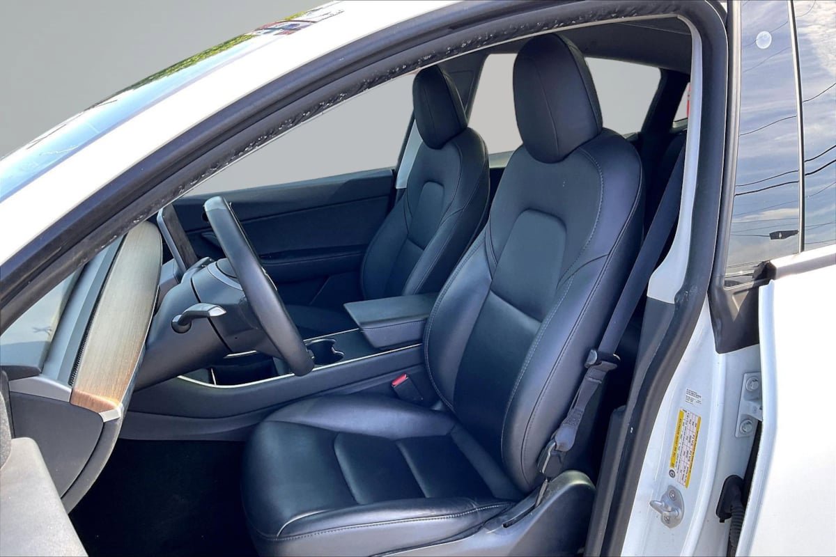 Used 2020 Tesla Model Y Long Range AWD/4WD image 23