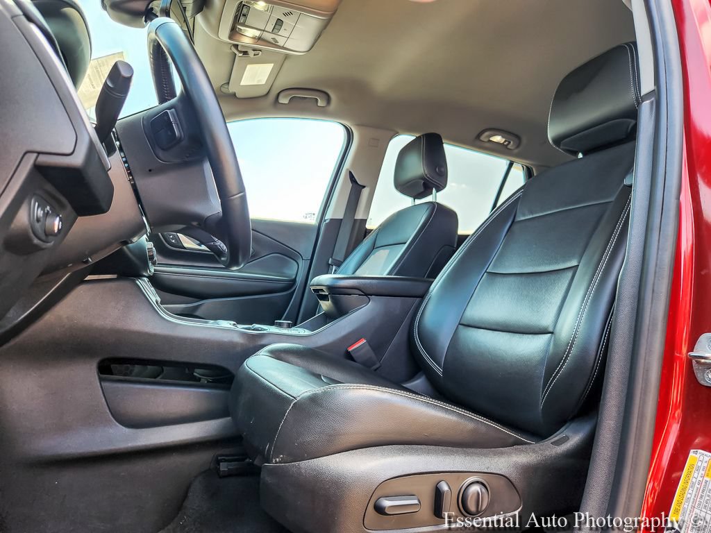 Used 2022 GMC Terrain SLT w/ Infotainment Package II FWD image 7