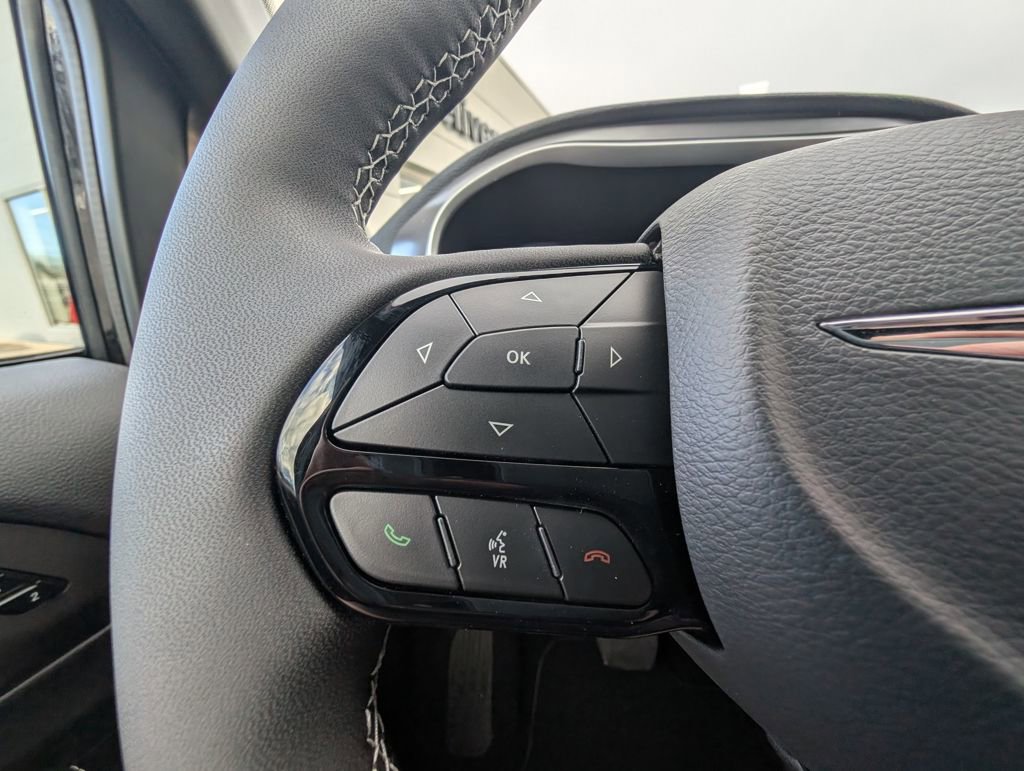 New 2026 Chrysler Pacifica Select w/ S Appearance Package FWD image 24