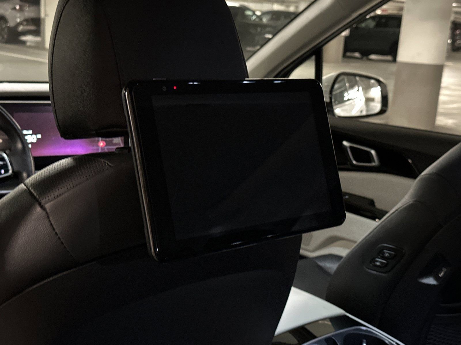 Used 2023 Kia Carnival SX Prestige FWD image 21