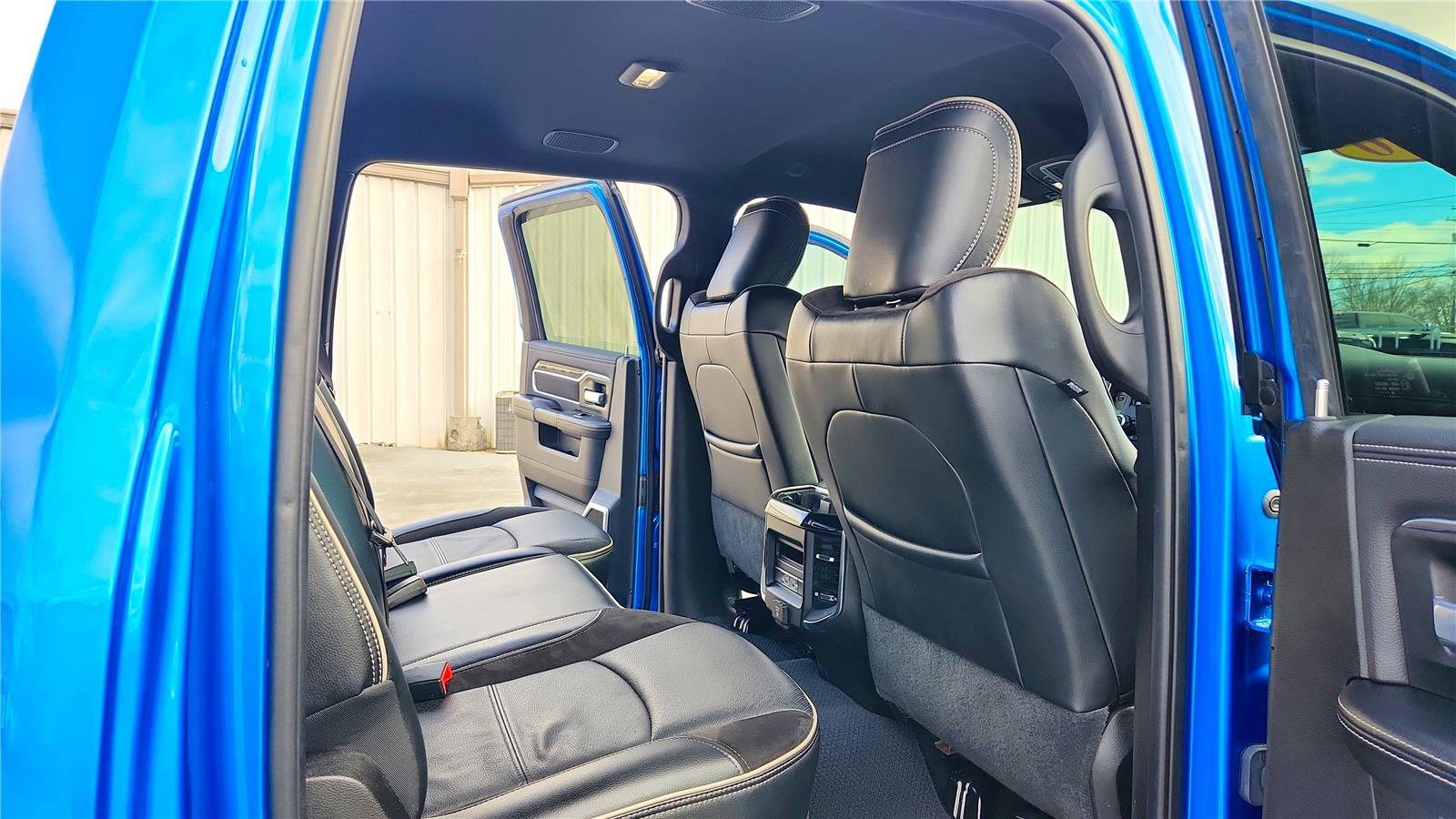 Used 2020 RAM 2500 Laramie image 27