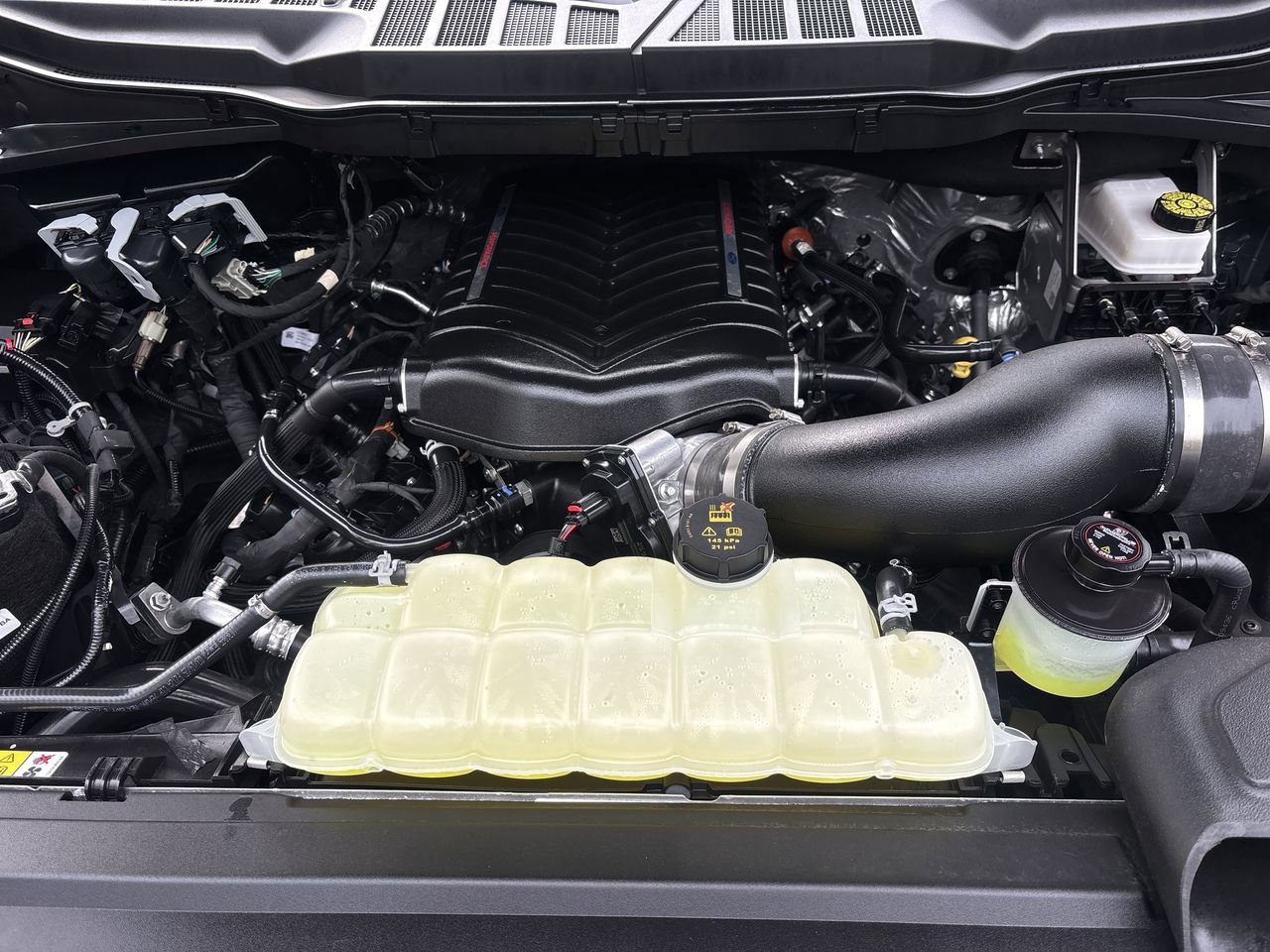 Used 2025 Ford F150 Lariat w/ Equipment Group 502A High image 11