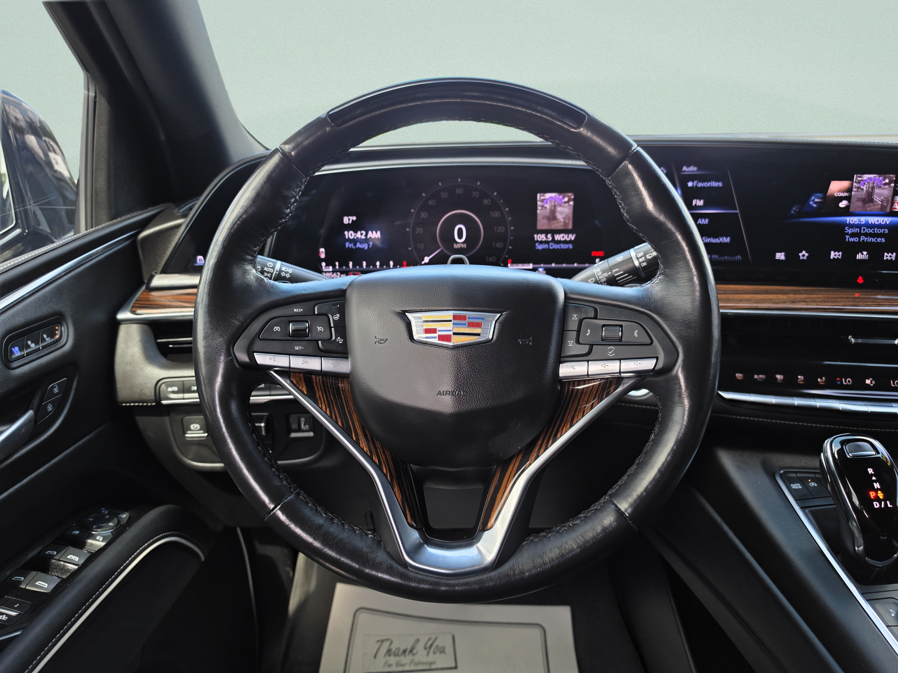 Used 2023 Cadillac Escalade ESV Premium Luxury w/ Performance Package AWD/4WD image 17