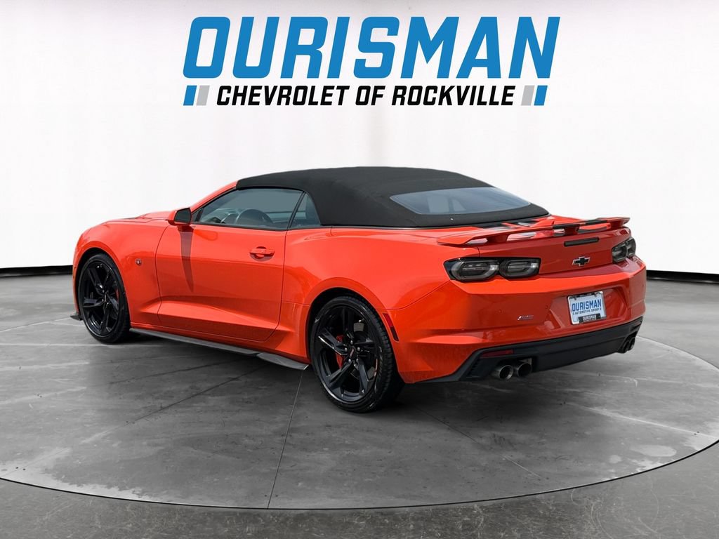 Used 2020 Chevrolet Camaro SS RWD image 4