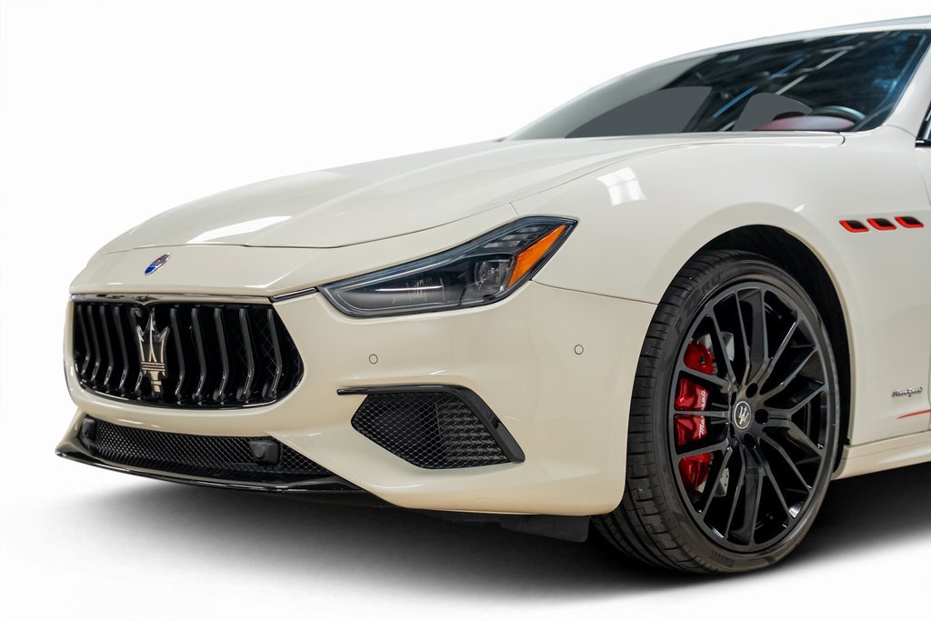 Used 2021 Maserati Ghibli S GranSport image 11