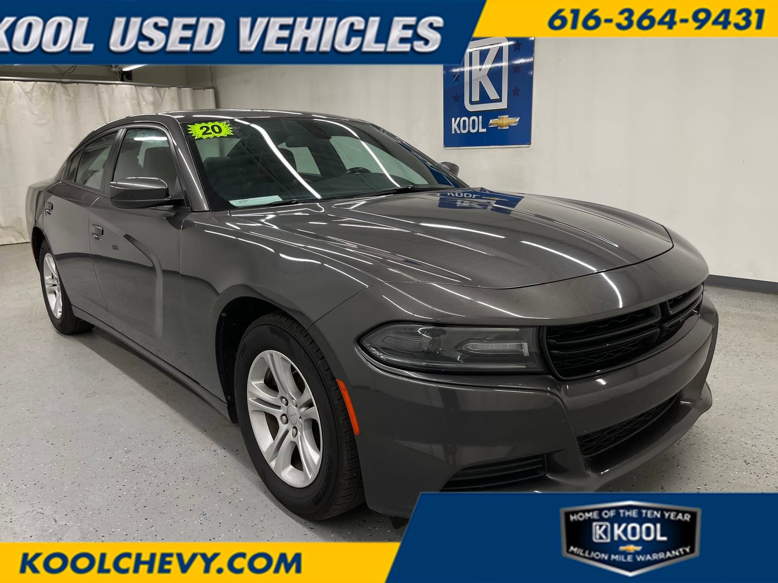 Used 2020 Dodge Charger SXT w/ Leather Interior Group image 1