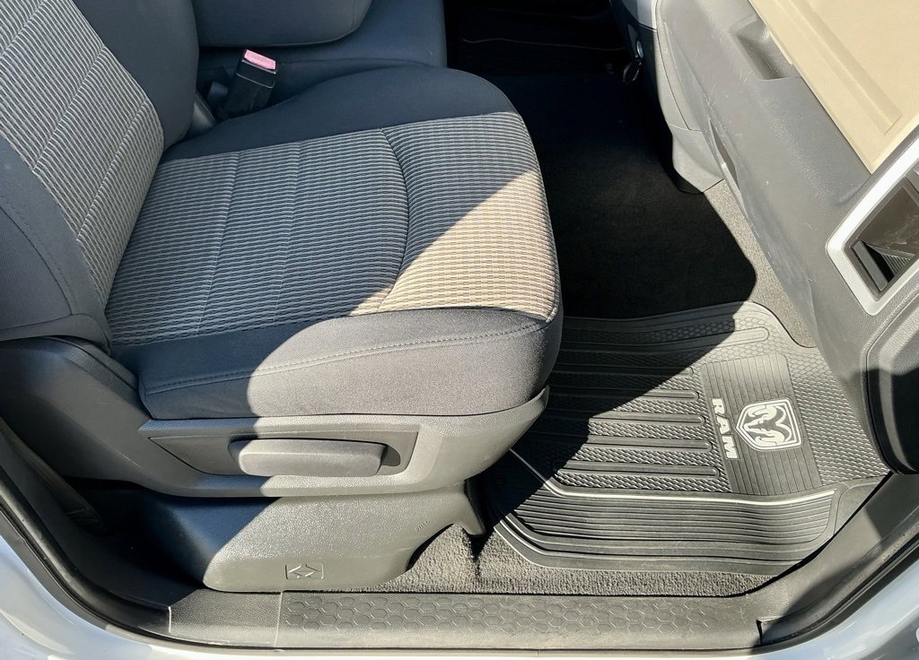 Used 2010 Dodge Ram 1500 Truck SLT image 23