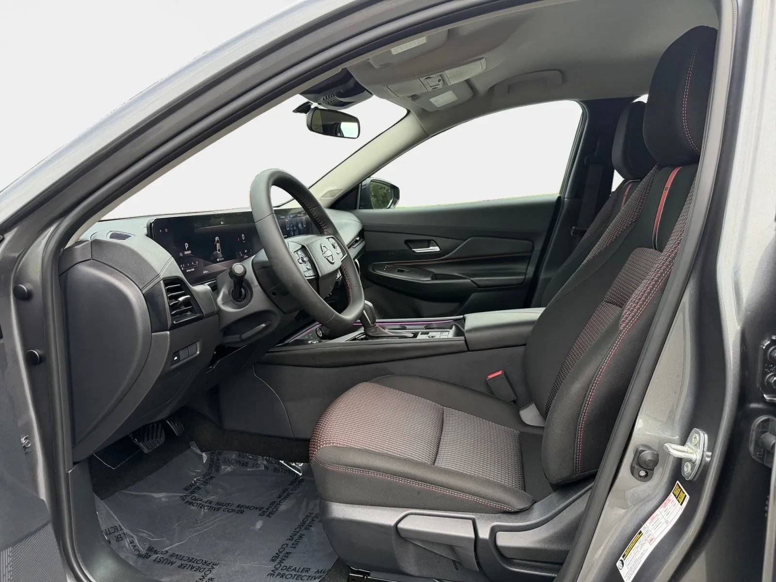 Used 2026 Nissan Sentra SR w/ Floor Mat Package FWD image 10