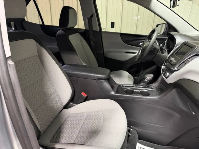 Used 2024 Chevrolet Equinox LS w/ Driver Confidence II Package FWD image 26