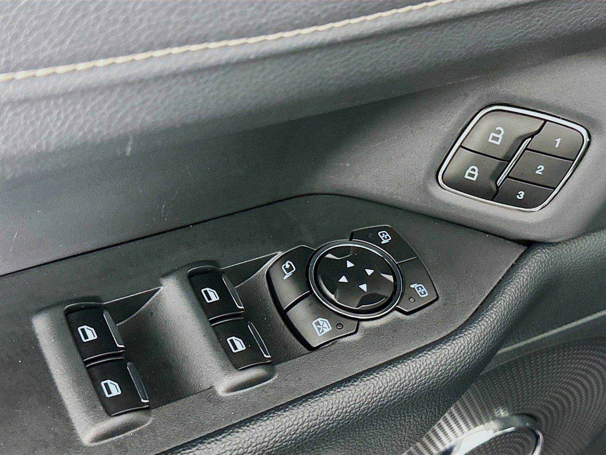 Used 2024 Ford Expedition Max XLT image 15