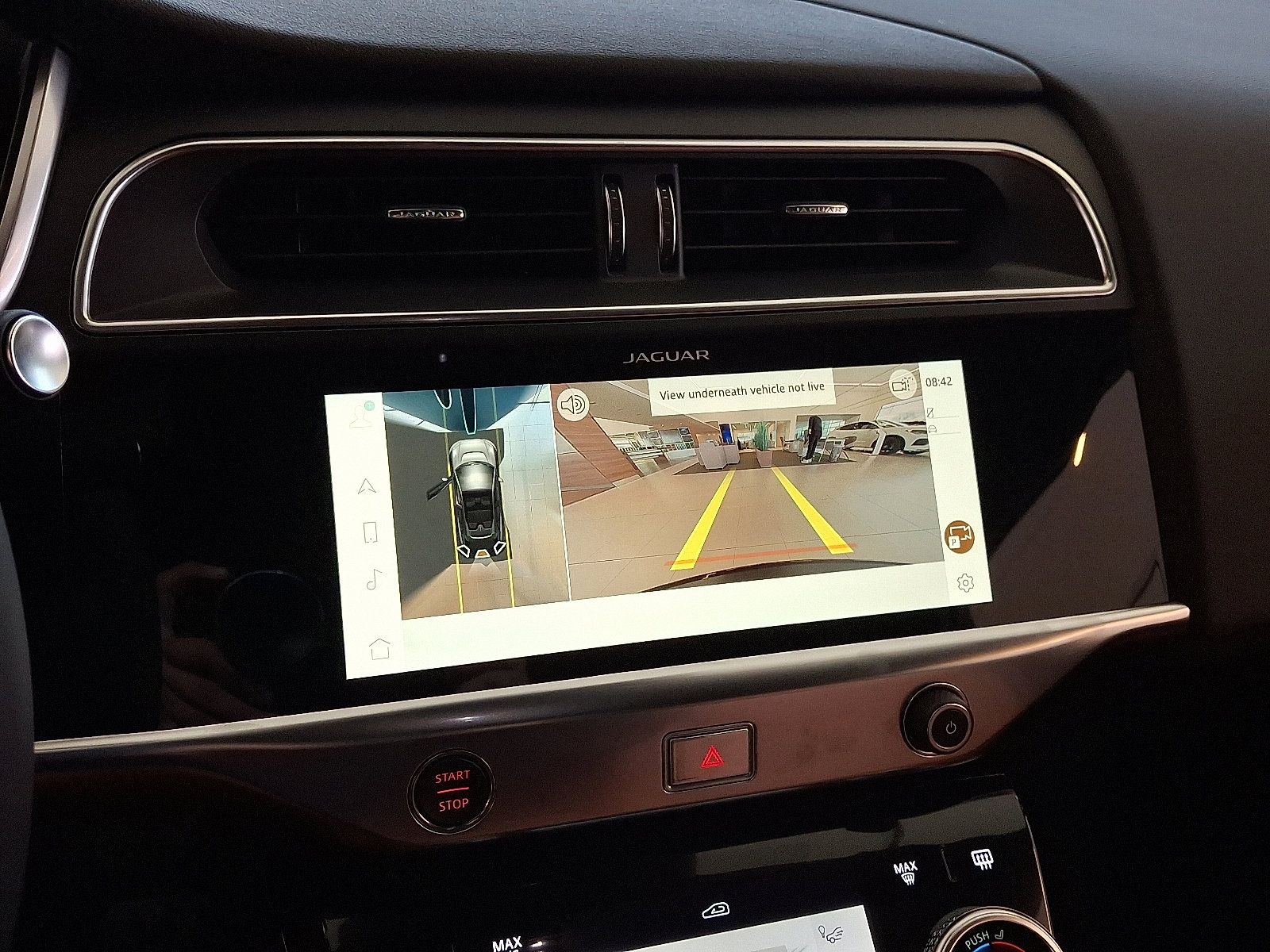 New 2024 Jaguar I-PACE R-Dynamic HSE image 16