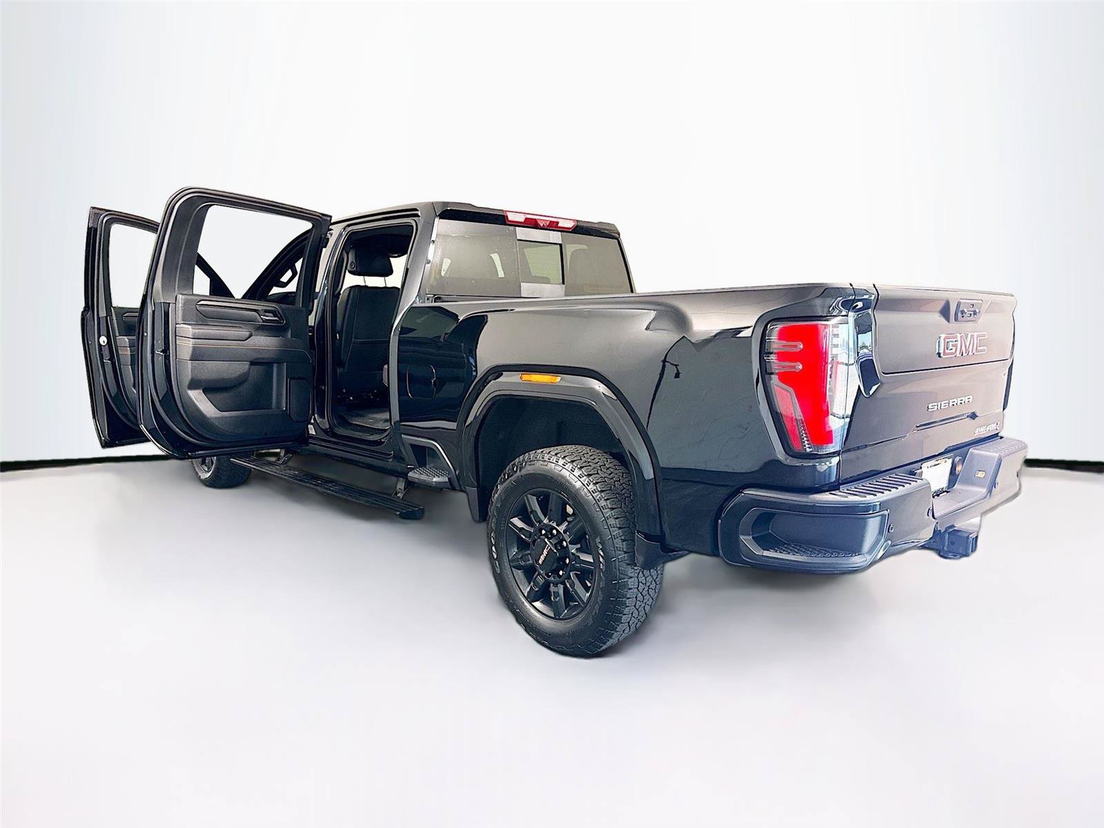 Used 2025 GMC Sierra 2500 AT4 w/ AT4 Premium Plus Package AWD/4WD image 41