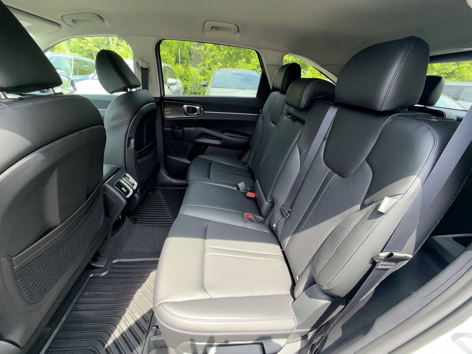 New 2026 Kia Sorento S FWD image 28