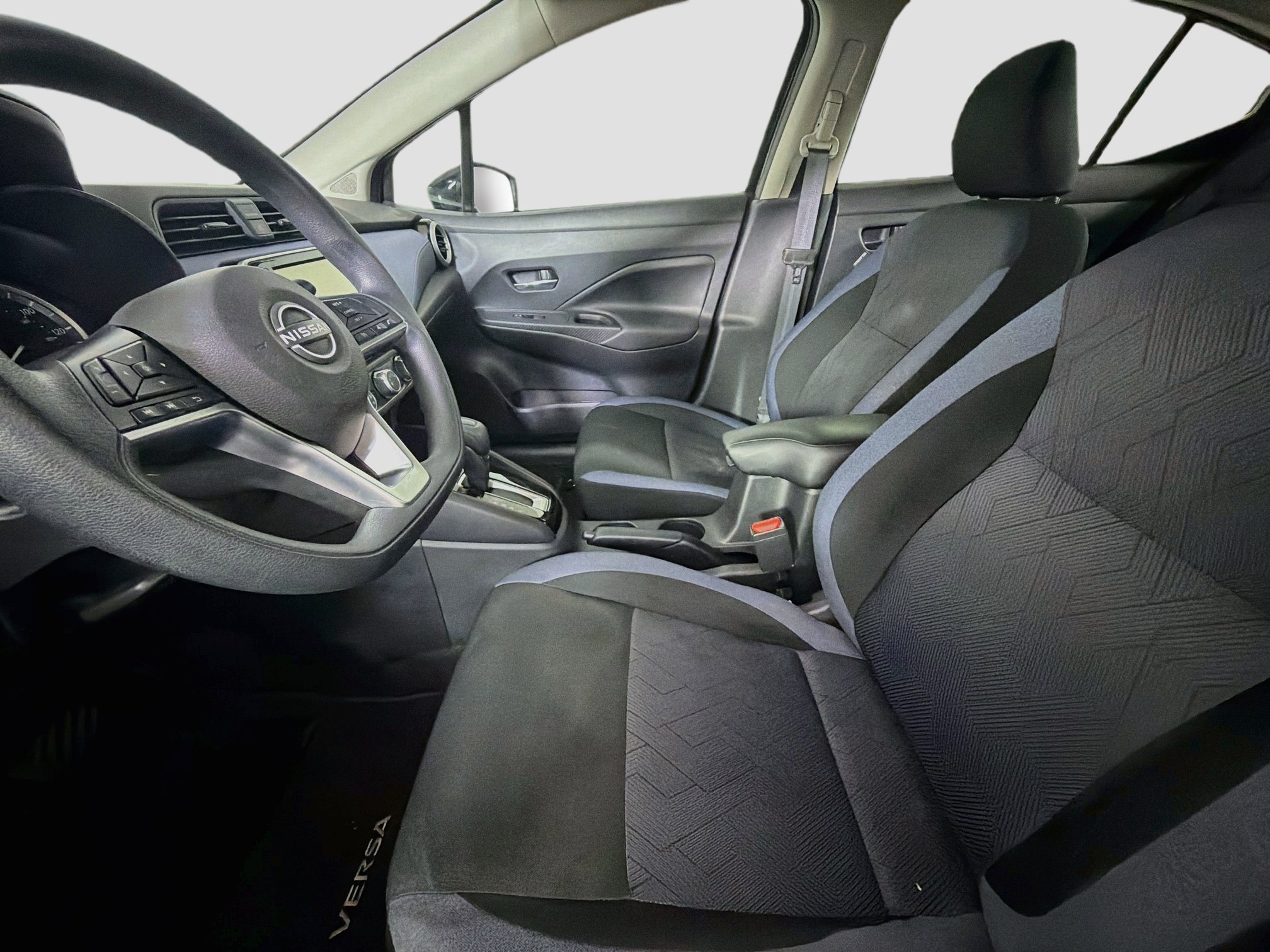 Used 2024 Nissan Versa SV w/ Trunk Package FWD image 13